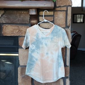 Zyia hendrix pocket v neck tee